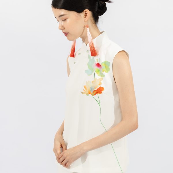 World of Ying x Qipology — Sleeveless Qipao Top in Ivory White